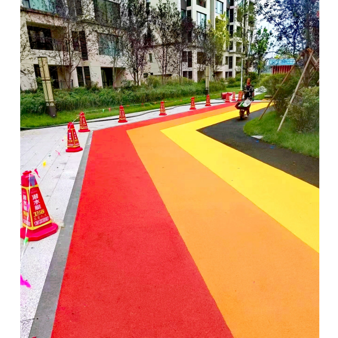 塑料跑道施工實景圖4