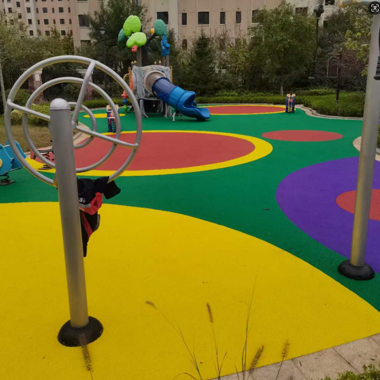 塑膠場地施工實(shí)景圖6